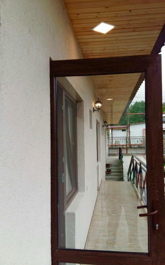 Soso Burduli's Guesthouse Kazbegi Extérieur photo